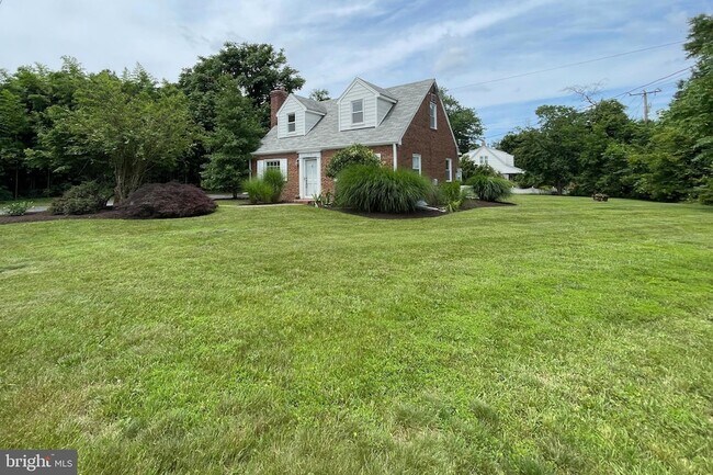 Foto del edificio - 7110 Coventry Rd
