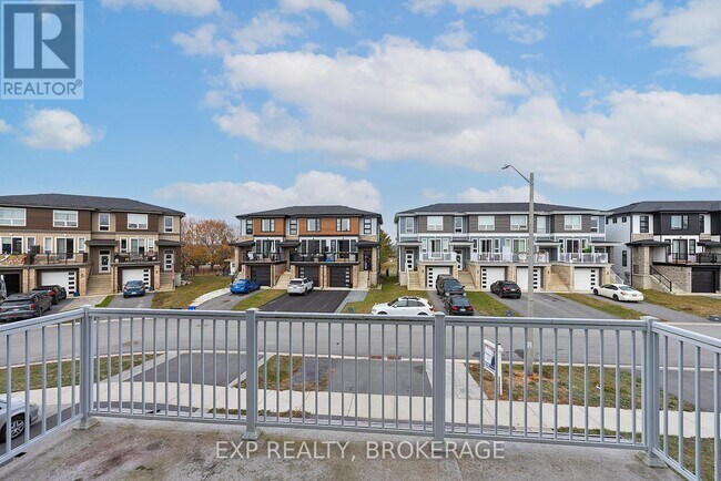 Building Photo - 120 Superior Dr