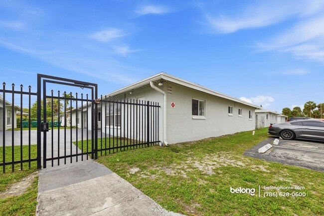 Foto del edificio - 5700 NW 28th St