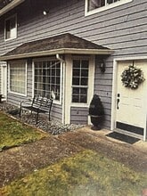 Building Photo - 207 View Rd
