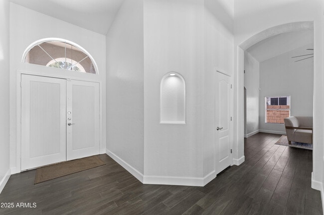 Building Photo - 1804 W Madero St