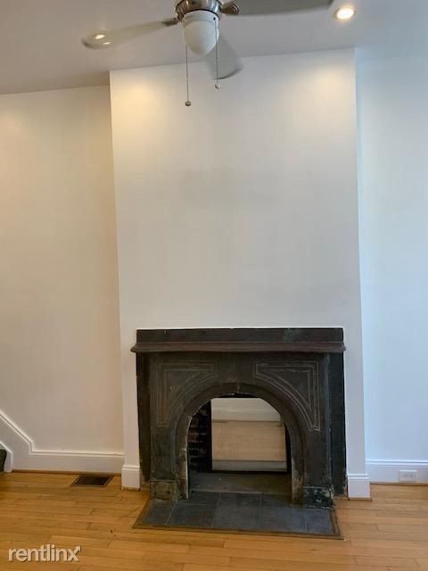 Building Photo - 3 br, 2.5 bath Townhome - 2542 Madison Ave