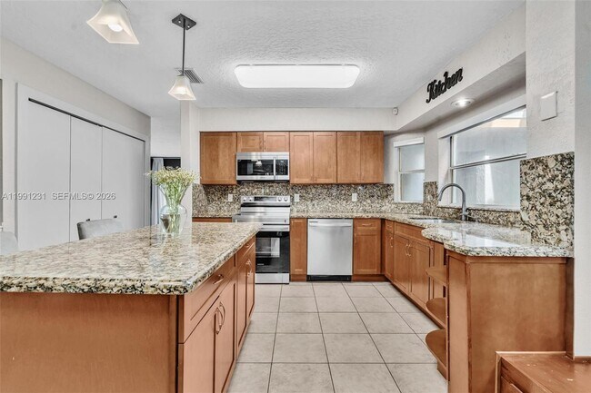 Foto del edificio - 1718 NW 97th Ave