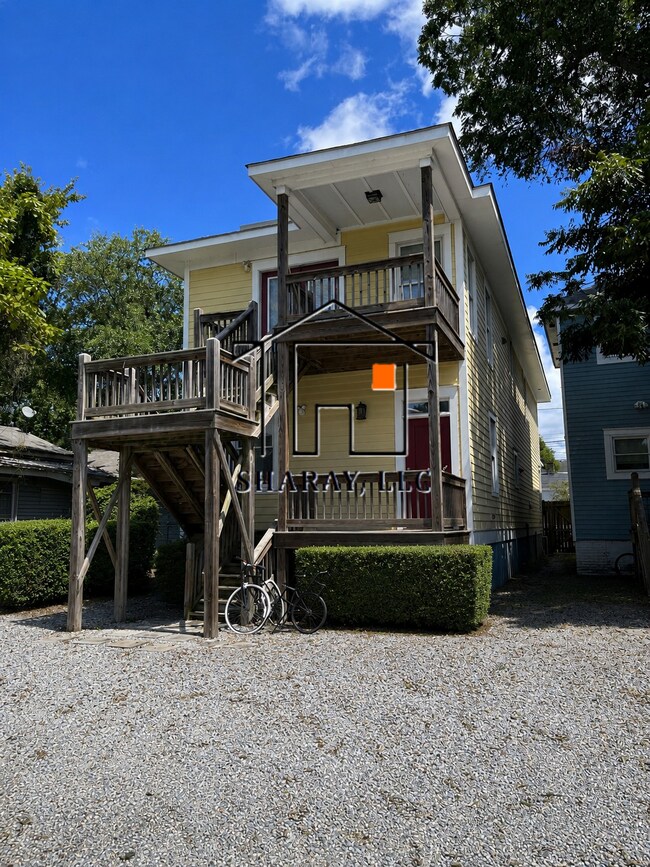 Building Photo - 1507 Barnard St