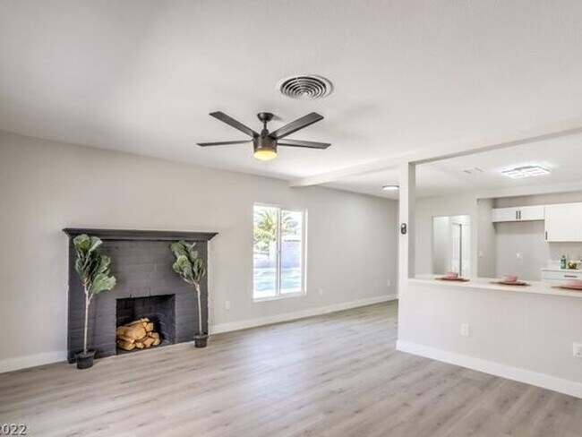 Foto del edificio - 3 Bedroom Single Family Home in Las Vegas