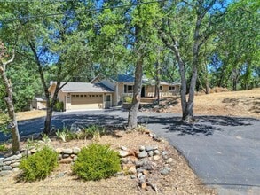 Building Photo - 4175 Helen Ln