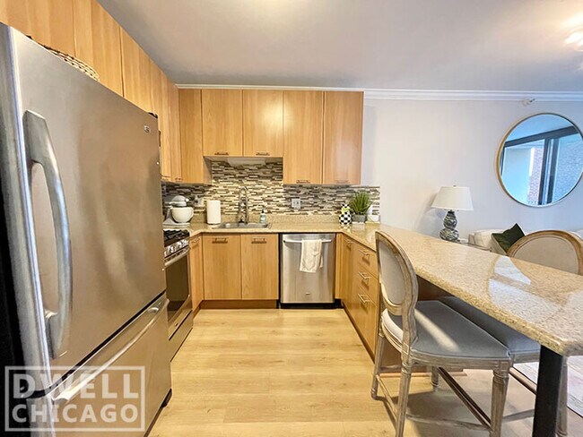 Foto del edificio - 635 N Dearborn St