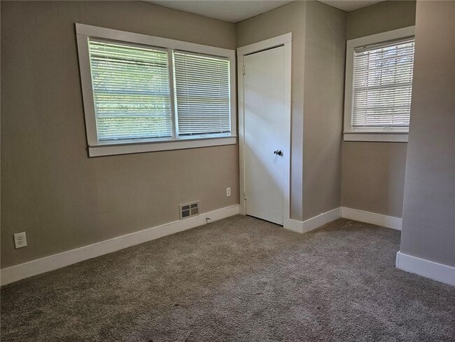 Building Photo - 4108 Lindsey Dr