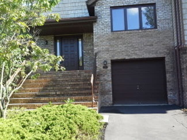 Building Photo - 26 Averell Dr