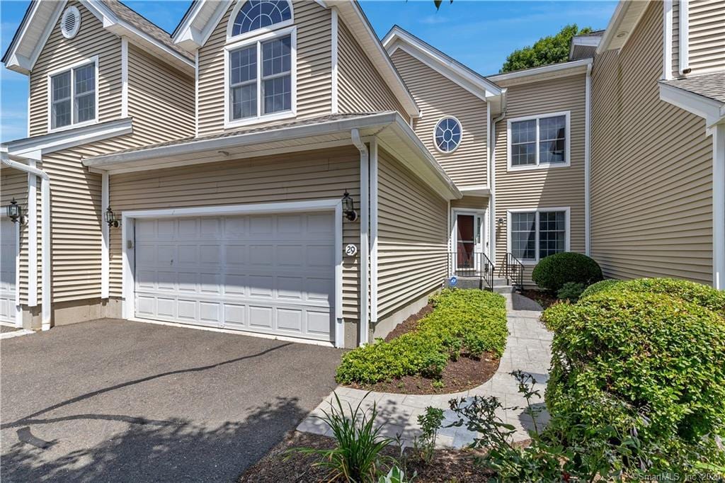 Primary Photo - 29 Regency Cir