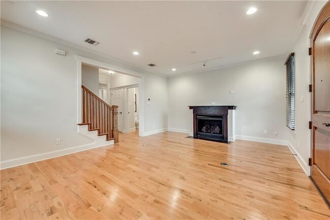 Building Photo - 1214 S Adams St