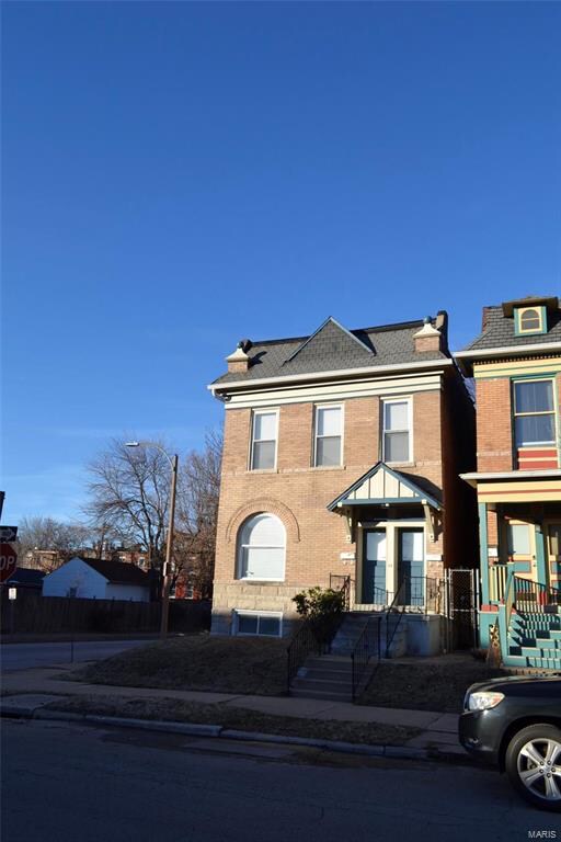 Foto principal - 3969 Shenandoah Ave