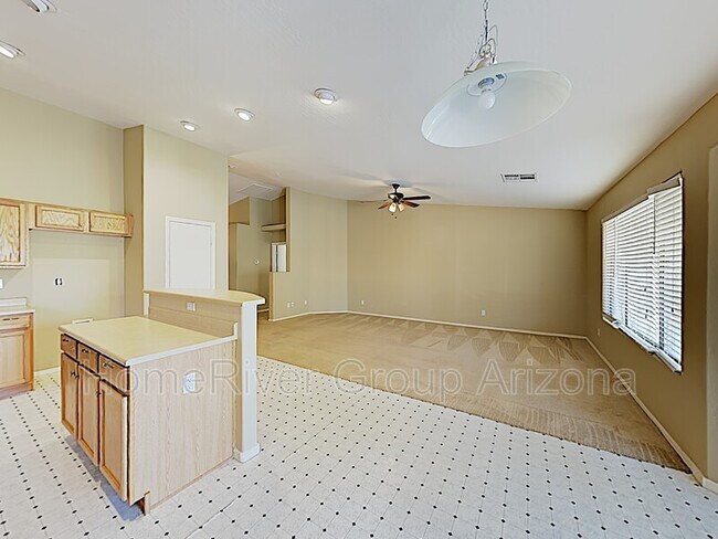 Building Photo - 17230 W Ashley Dr
