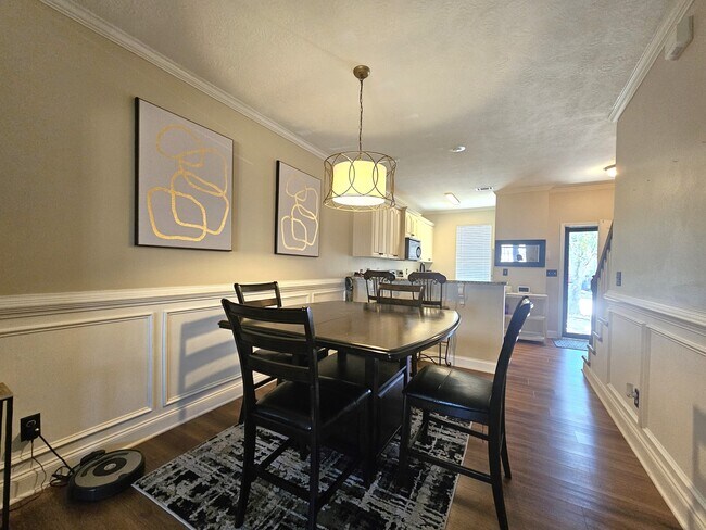Building Photo - 1413 Leigh Ct