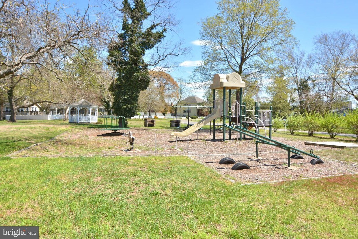 605 Tebbston Dr, Lake Shore, MD 21122 House Rental in Lake Shore, MD