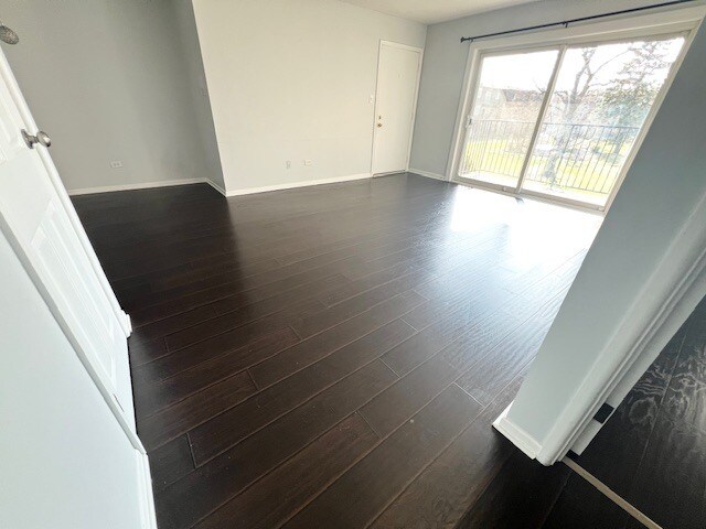 Foto del edificio - 9430 Bay Colony Dr