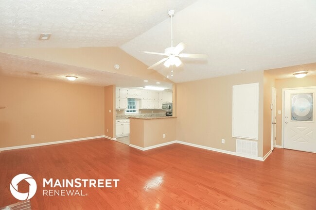 Building Photo - 385 Cornwallis Way
