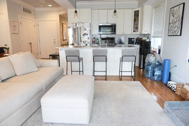 Foto del edificio - 405 E 7th St