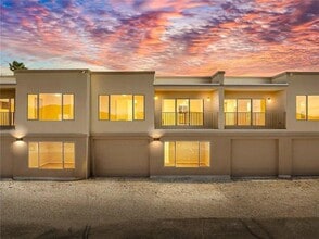 Building Photo - 3360 Landon Dr W