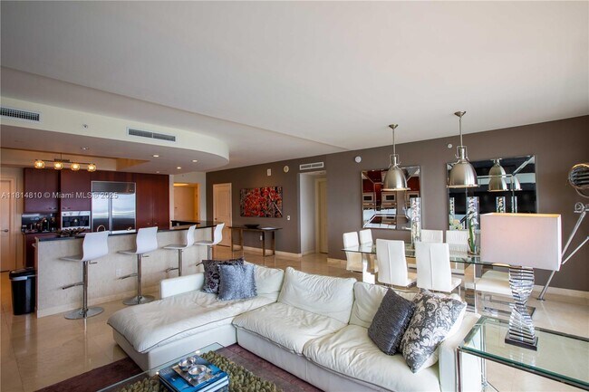 Foto del edificio - 6000 Island Blvd