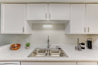 Building Photo - Summit View Village Apartments