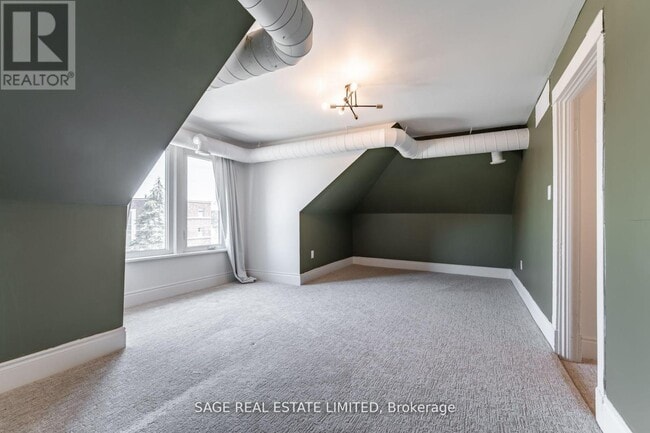 Building Photo - 459 Aberdeen Ave