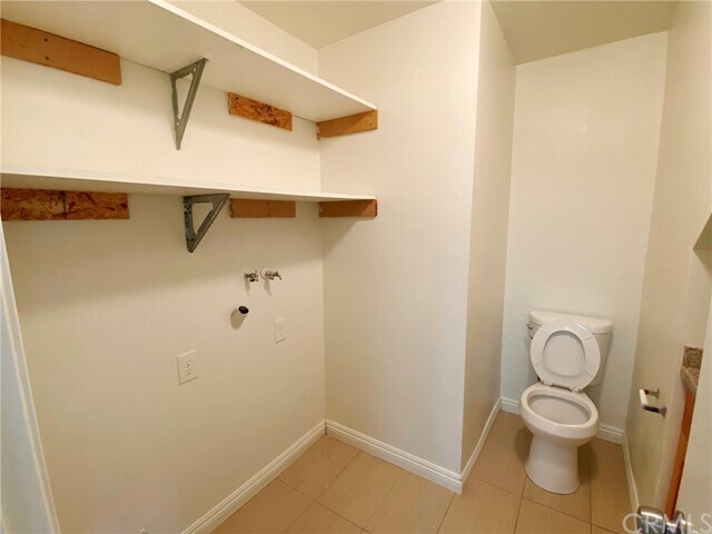 Building Photo - 3031 Lashbrook Ave