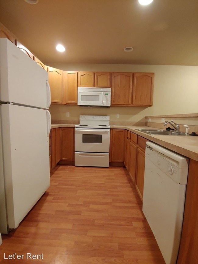 Building Photo - 3 br, 2 bath House - 1295 SW 12th St