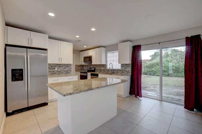 Foto del edificio - 913 SE 10th St