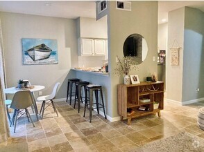 Building Photo - 2121 El Paseo St