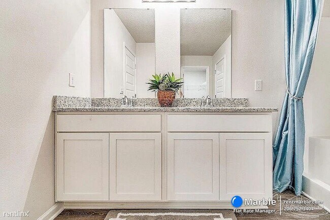 Building Photo - 4 br, 2 bath House - 3432 Fallschase Blvd
