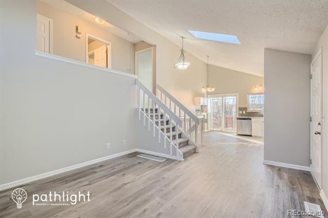 Foto del edificio - 628 Longfellow Ln