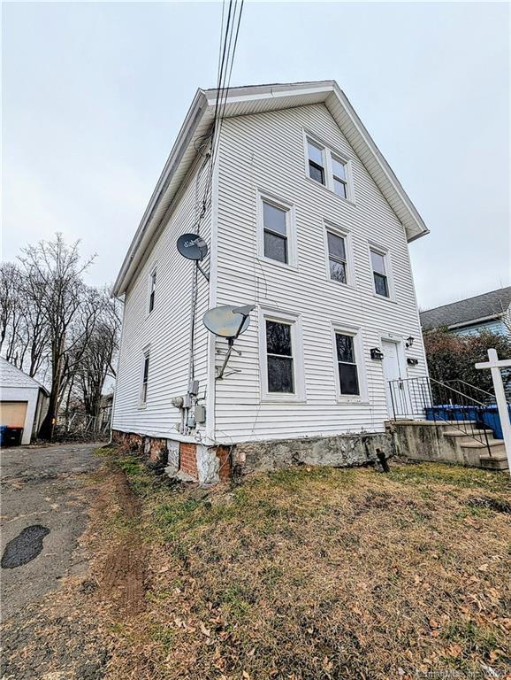 49 Springdale Ave Unit 1st Floor, Meriden, CT 06451 Room for Rent in