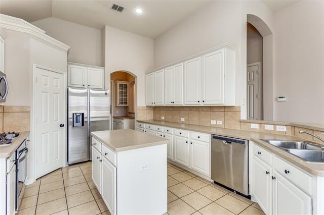 Building Photo - 4200 Sharondale Dr