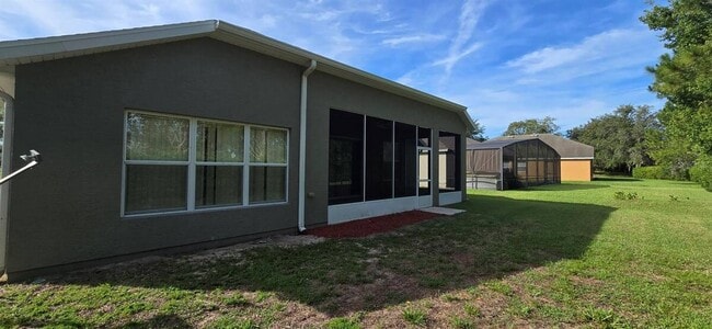 Building Photo - 4170 SW 47th Ct
