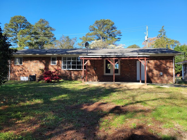 Building Photo - 1939 Ashton Rd