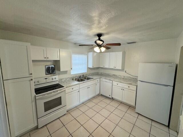 Building Photo - 908 Kensington Dr
