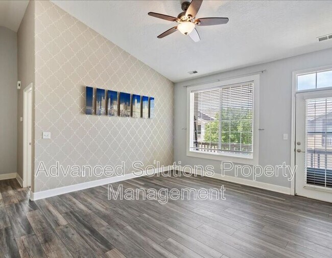 Foto del edificio - 239 Birmingham Ln