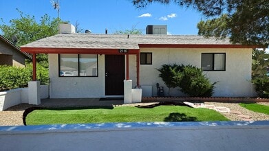 Building Photo - 2116 Ashfork Ave