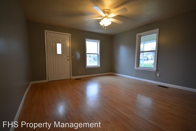 Building Photo - 2 br, 1 bath House - 723 N Forest Avenue