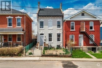 Building Photo - 125 Cathcart St
