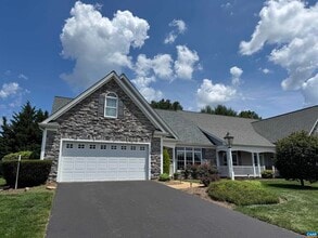 Building Photo - 52 Hunters Trail