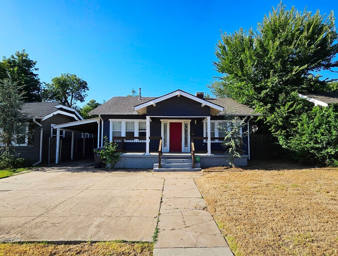 Foto principal - 3 Bed/2 Bath Paseo District Neighbor