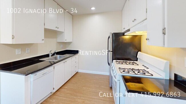 Building Photo - Fairway Apartments