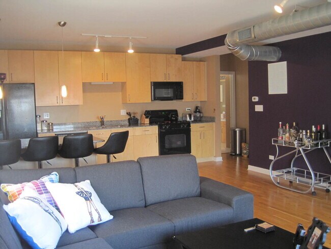 Foto del edificio - 4537 S Drexel Blvd