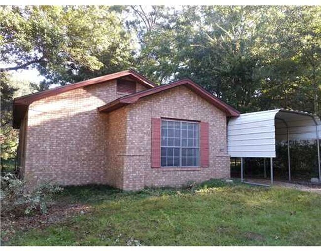 Foto del edificio - 2 Bed 1 Bath House in Pineville