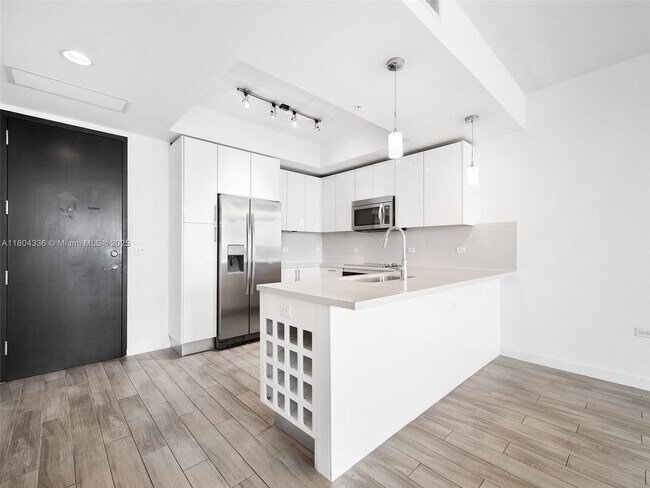 Foto del edificio - 999 SW 1st Ave