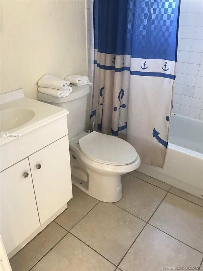 1002 Palm Beach Lakes Blvd Unit 3, West Palm Beach, FL 33401