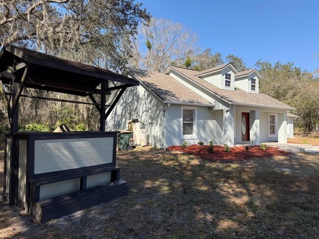 Foto del edificio - 3450 Clark Rd