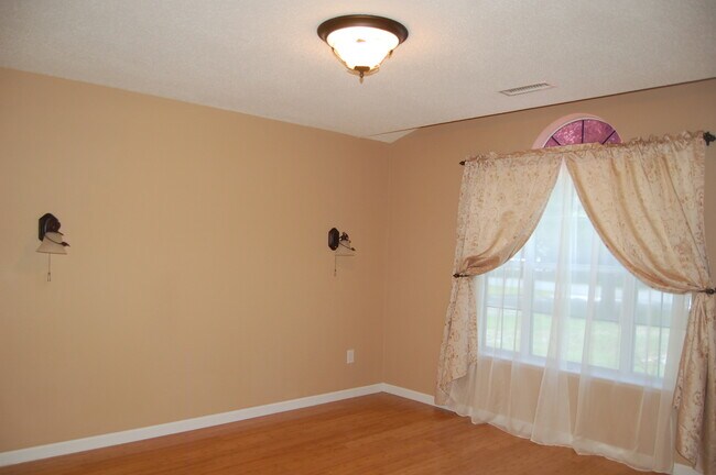Building Photo - Stockton Drive 119